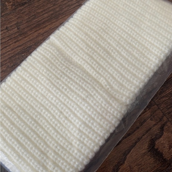 Coach White Knit Headband | NWT Winter Accessory - Picture 4 of 4
